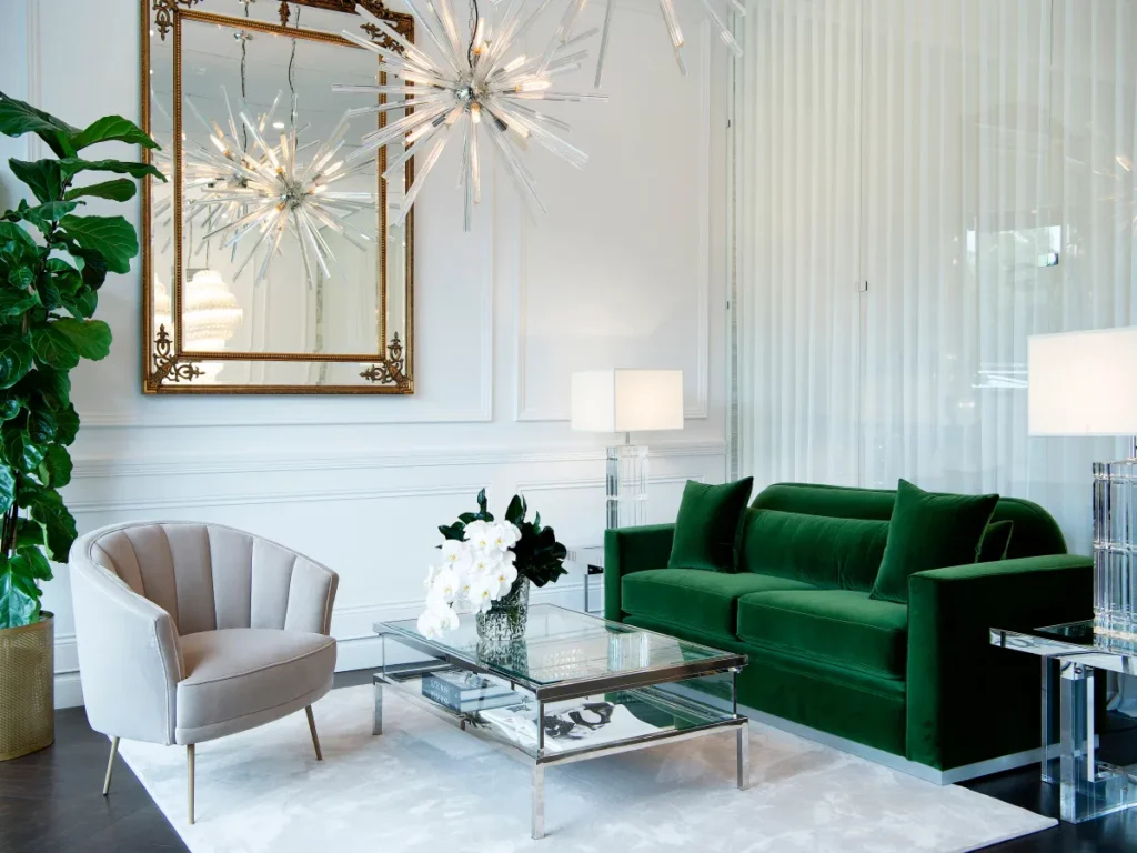 686d1a612b7993226c1bcd25_cannes-150300-showroom-02-2