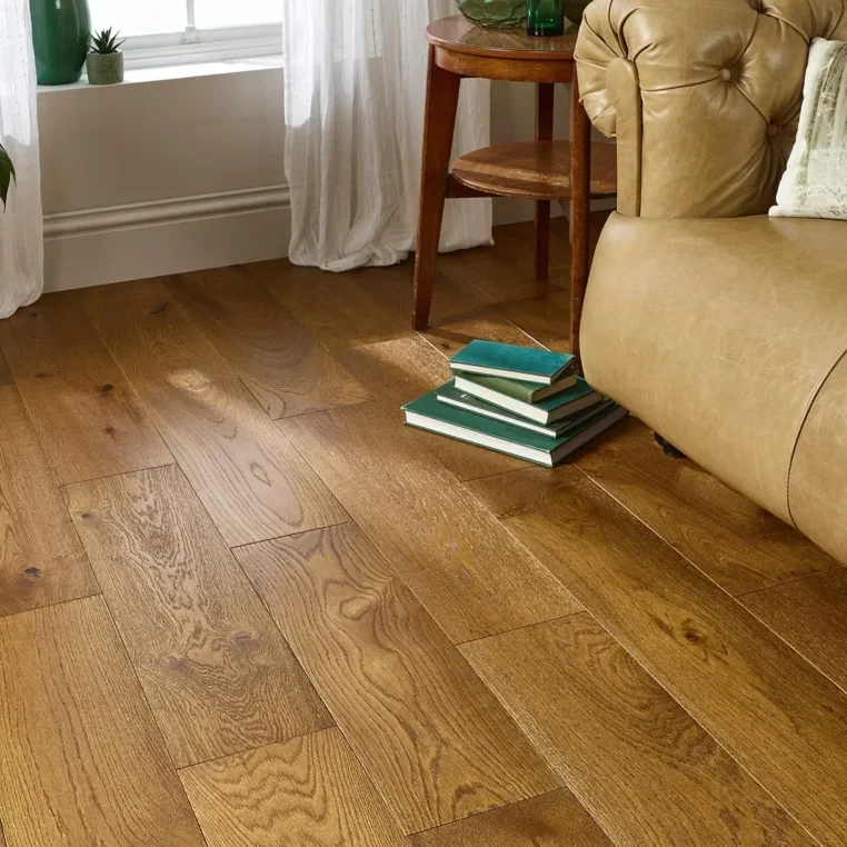 14mm-engineered-wood-flooring-14-3x190xrl-golden-brushed-lacquered-4