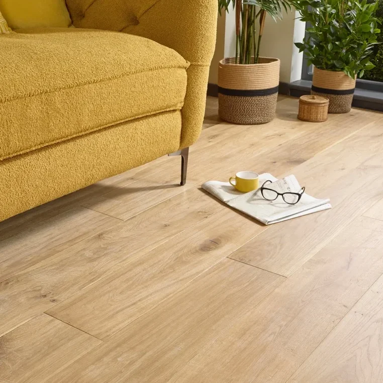 15mm-engineered-wood-flooring-15-4x190x1900-smoked-white-oiled-handscraped-3