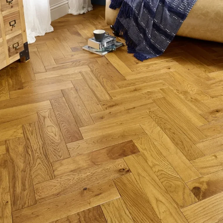 15mm-herringbone-engineered-wood-flooring-15-4x90x400-light-golden-brushed-lacquered-2