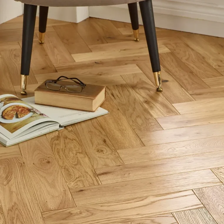 15mm-herringbone-engineered-wood-flooring-15-4x90x400-natural-brushed-lacquered-4