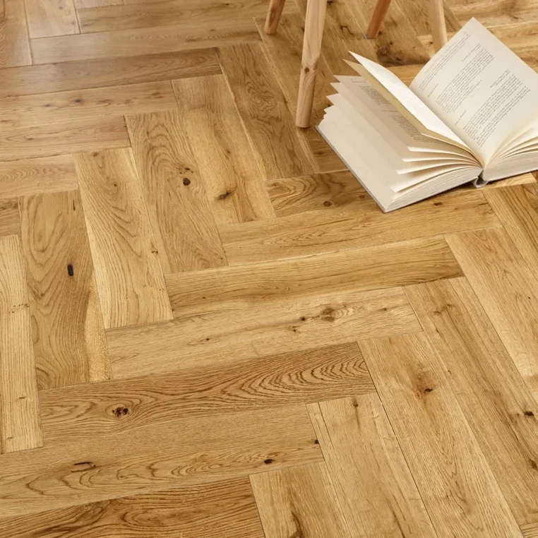 15mm-herringbone-engineered-wood-flooring-15-4x90x400-natural-uv-lacquered-2