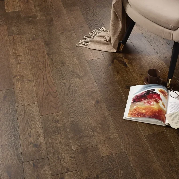 18mm-engineered-wood-flooring-18-5x125xrl-smoked-brushed-lacquered-1