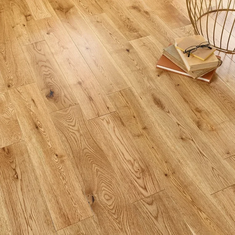 18mm-solid-wood-flooring-18x125xrl-natural-uv-lacquered-3