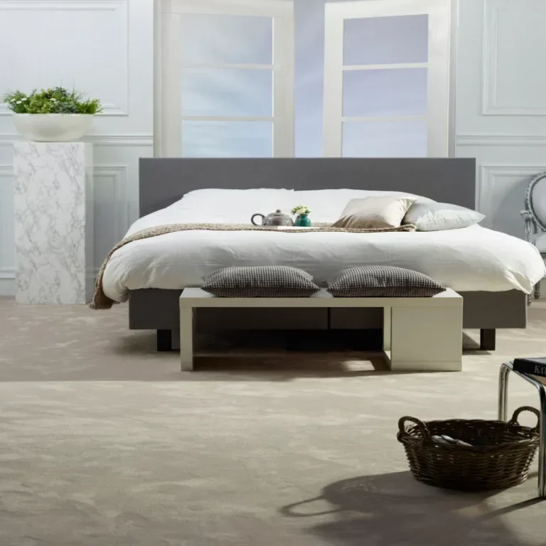 686d1a612b7993226c1bcd24_chablis-itc-001