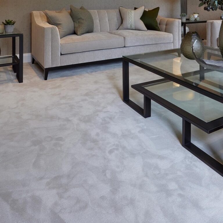 69787325acb01c7e02fcfb7d_James Lawrence Interiors Cabernet 1 kopie